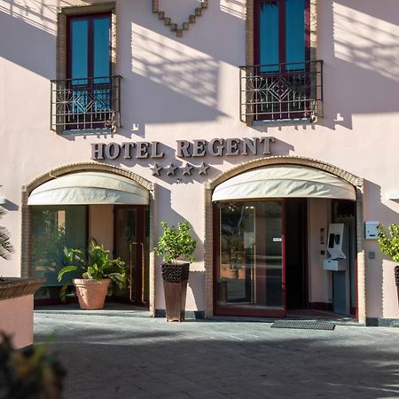 Hotel Regent - In Pieno Centro San Benedetto del Tronto Esterno foto